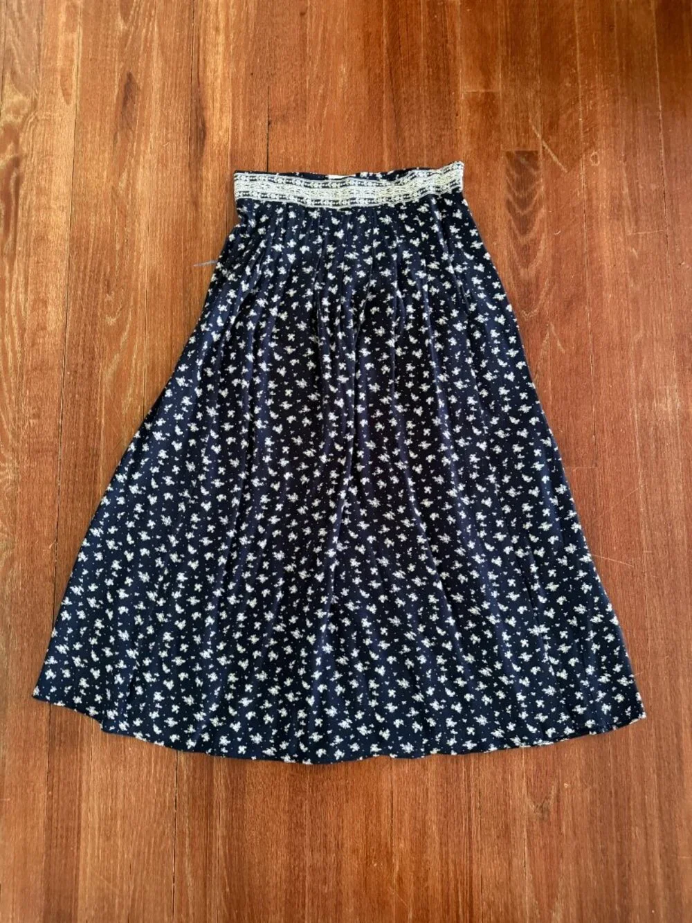 Sezane X Sea NY Floral Midi Skirt Size 36 - Picture 2 of 5